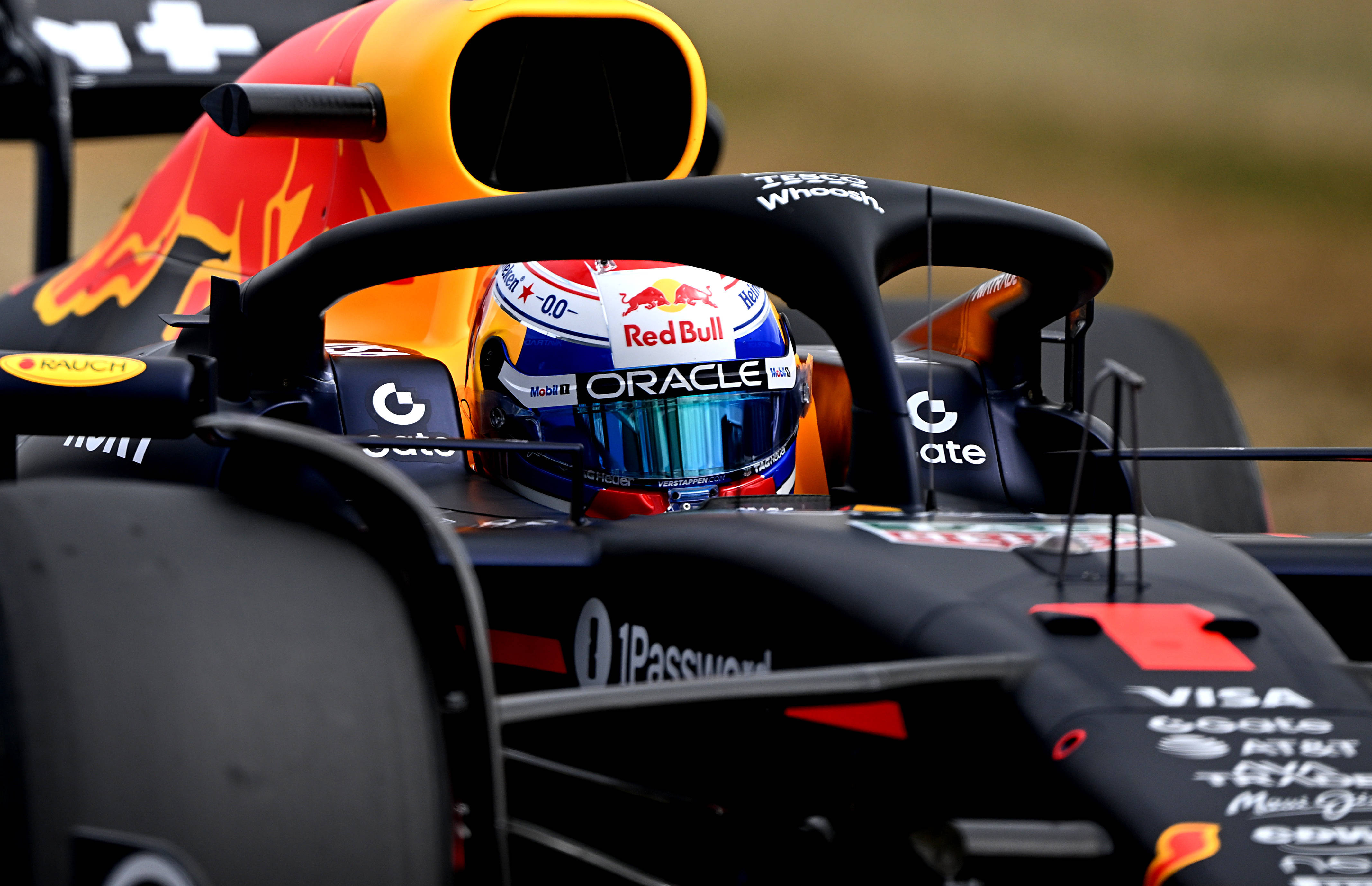 开云体育下载-雷诺车队横扫阿斯顿马丁，诺里斯惊艳四座