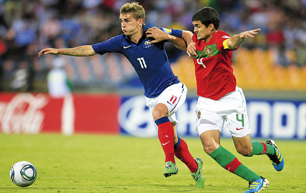 国际米兰险胜奥地利，格列兹曼刷新纪录