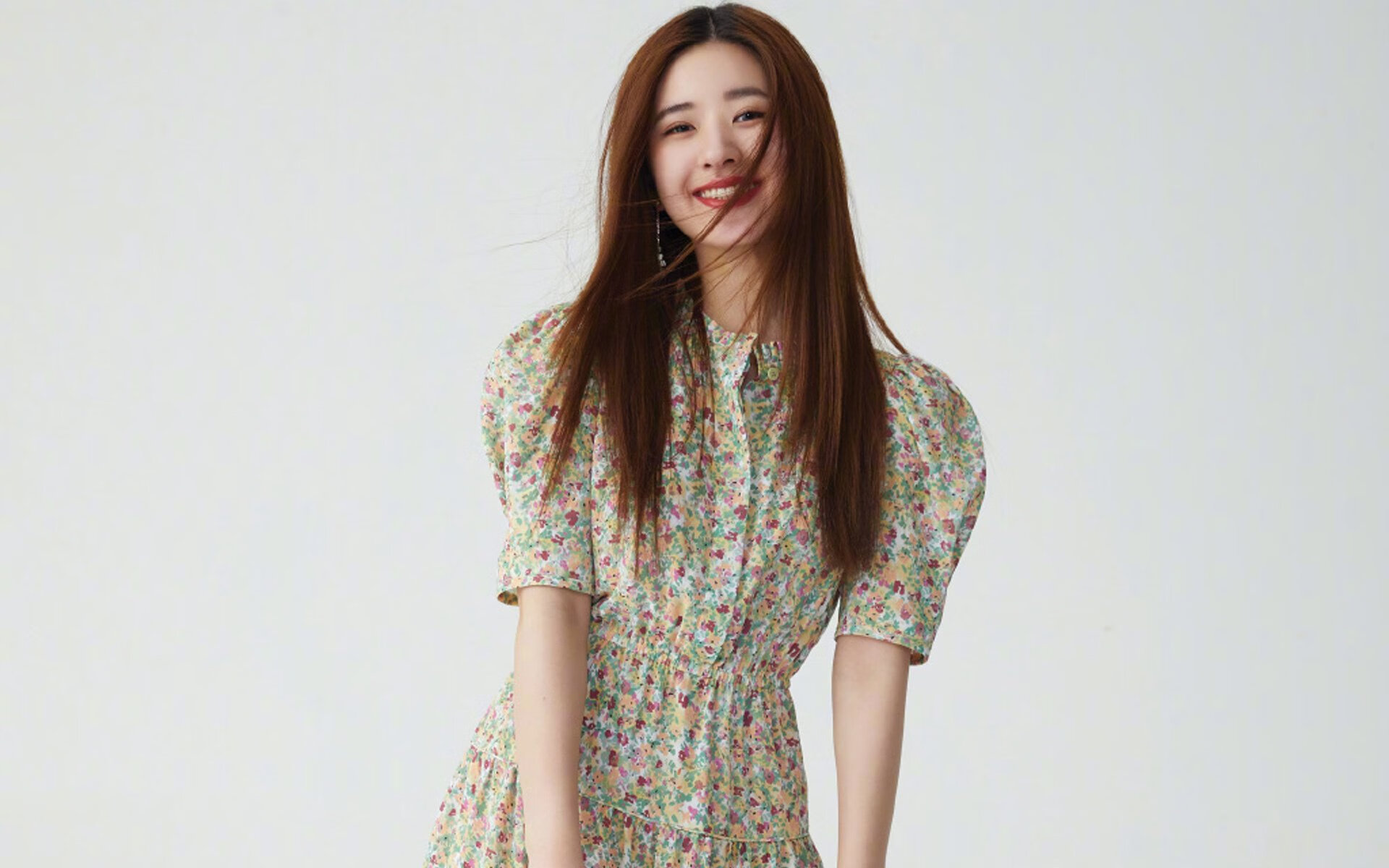 开云体育入口-篮球双星闪耀，猛龙狂胜上海队，布伦森欧冠淘汰赛接管比赛