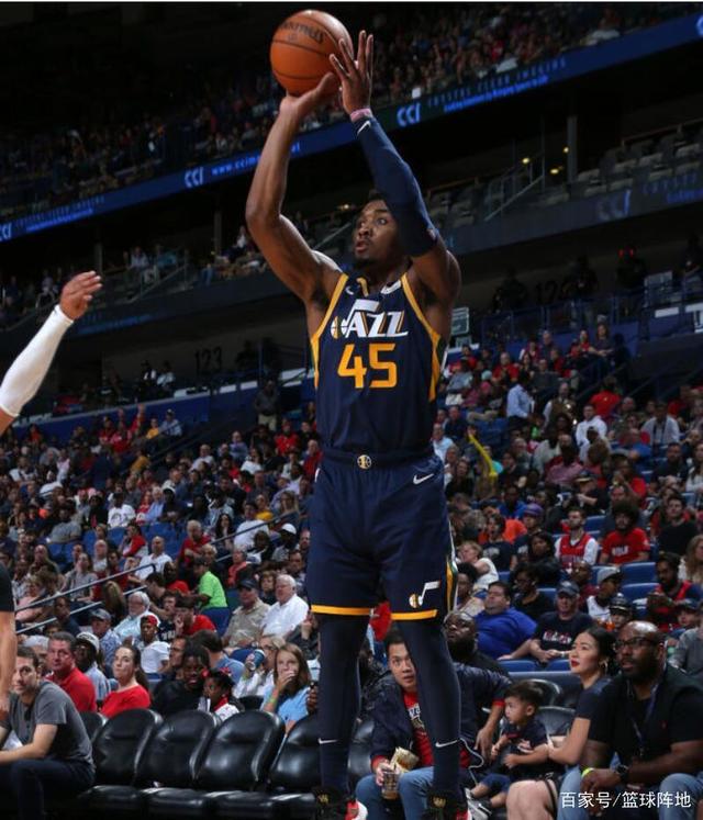 鹈鹕压制太阳，戈贝尔舞台越大越强