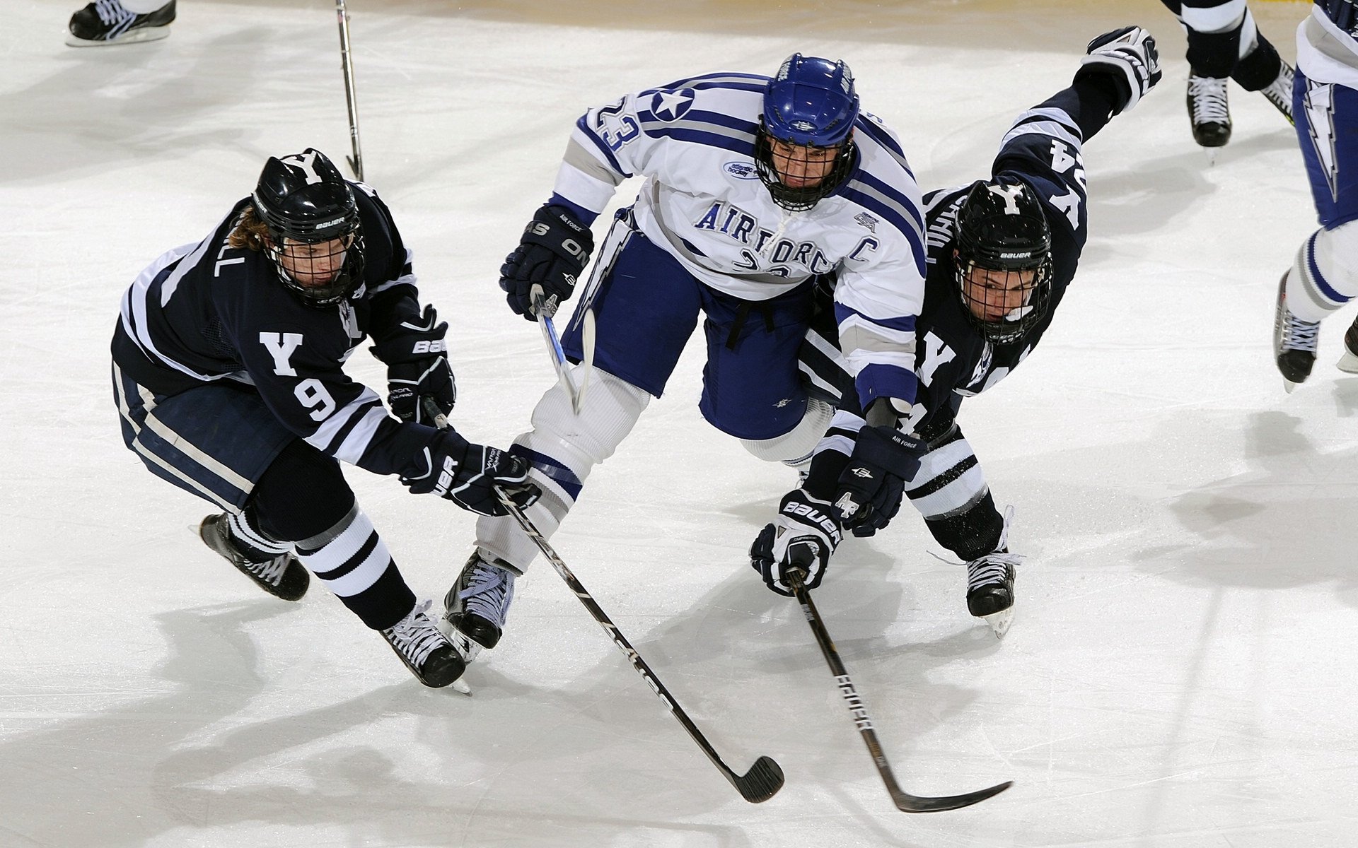双子星闪耀,防线溃败,迪马利亚连续得分击溃哥伦比亚,阿根廷展露争冠獠牙