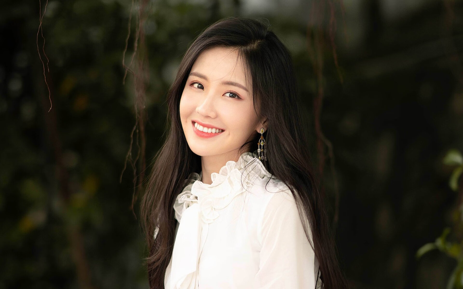 开云体育在线-2026世界杯G组关键战，伊朗横扫芬兰，迪亚斯带队取胜，亚洲劲旅强势登顶